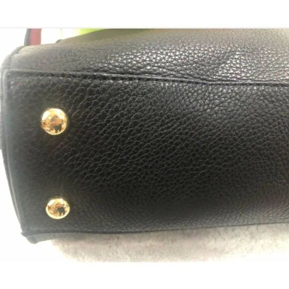 Emma
Fox Diva Purse   - Picture 3 of 11